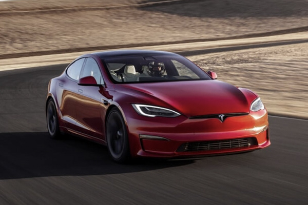 Tesla Model S là mẫu xe hạng sang với thiế kế thanh lịch và đẳng cấp