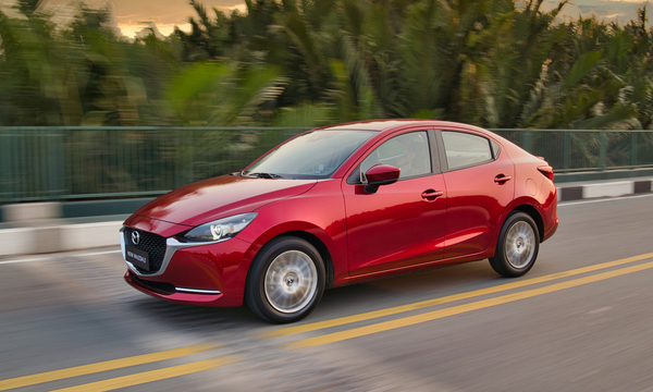 Mazda 2 có giá mua dao động chỉ từ trên 500 triệu 